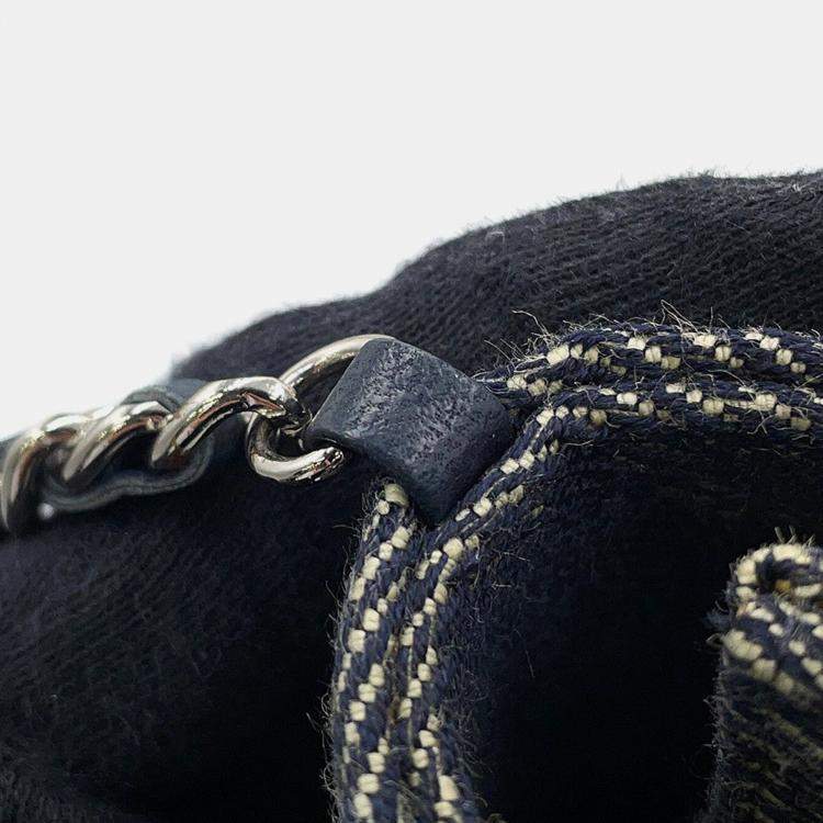 Pre Owned Chanel Chocolate Bar Chain Shoulder Bag Navy Denim