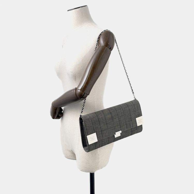 Pre Owned Chanel Chocolate Bar Chain Shoulder Bag Navy Denim