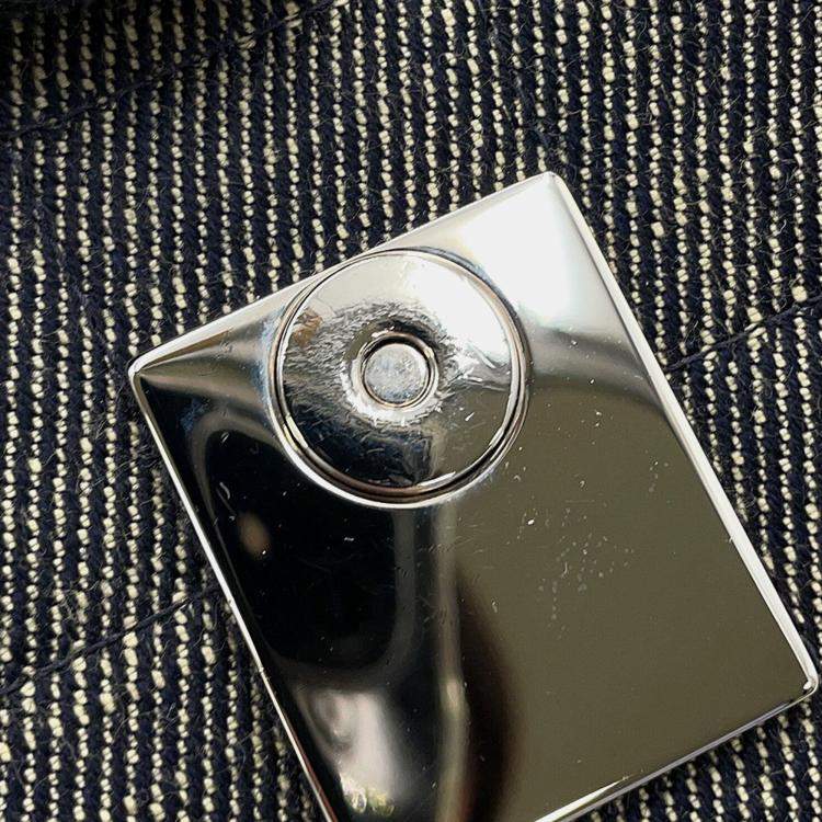 Pre Owned Chanel Chocolate Bar Chain Shoulder Bag Navy Denim