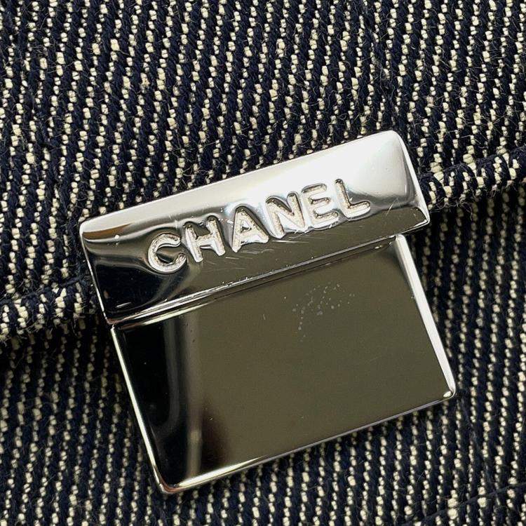Pre Owned Chanel Chocolate Bar Chain Shoulder Bag Navy Denim