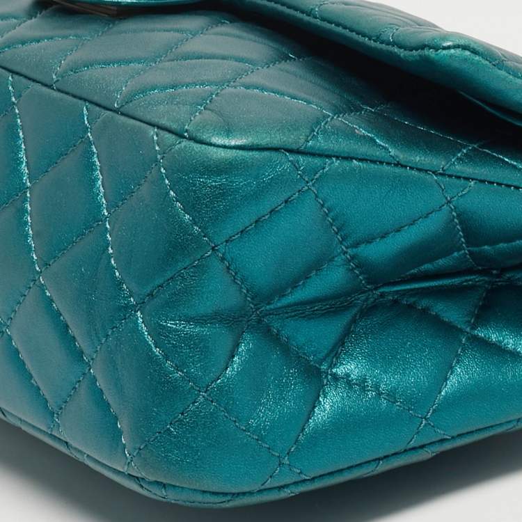 Pre Owned Chanel Reissue 2.55 226 Green Shimmering Leather Flap Bag