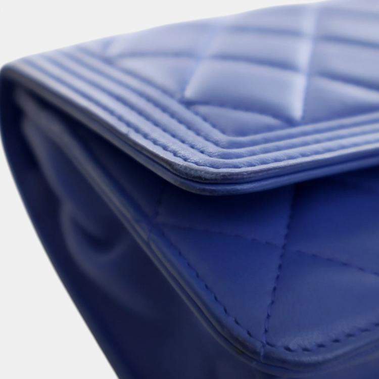 Pre Owned Chanel Blue Quilted Lambskin Boy Wallet On Chain