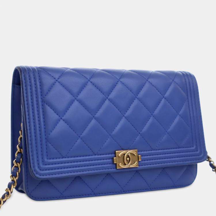 Pre Owned Chanel Blue Quilted Lambskin Boy Wallet On Chain