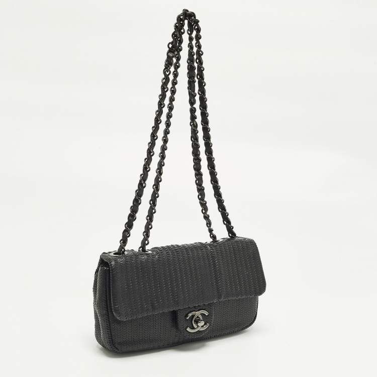 Pre Owned حقيبة شانيل كلاسيك جلد وردي مبطن صغيرة بقلاب مزدوج