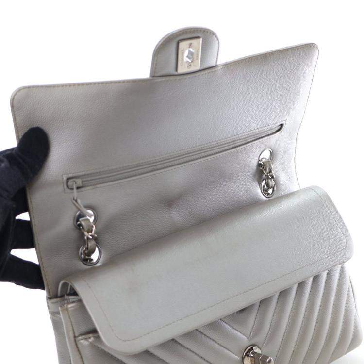 Pre Owned Chanel Medium Caviar Chevron Classic Double Flap Bag