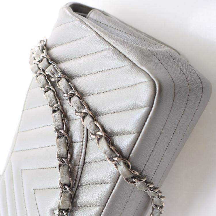 Pre Owned Chanel Medium Caviar Chevron Classic Double Flap Bag