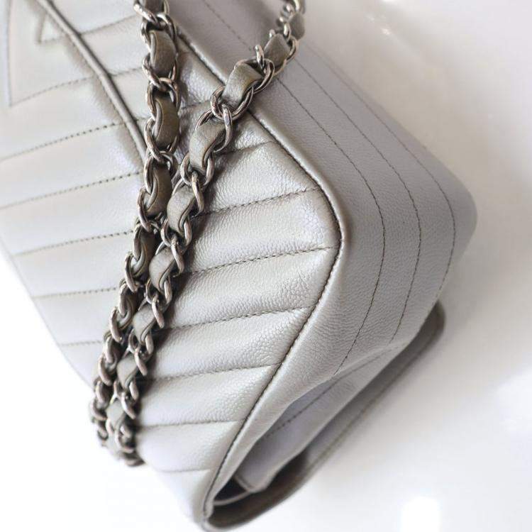 Pre Owned Chanel Medium Caviar Chevron Classic Double Flap Bag
