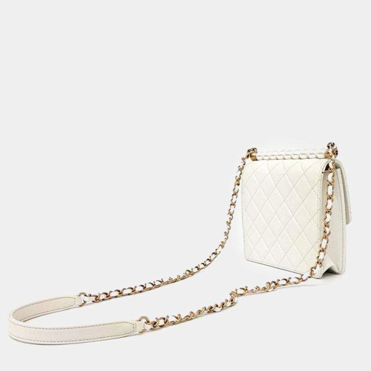Pre Owned Chanel White Leather Pearl Chain Crossbody Bag