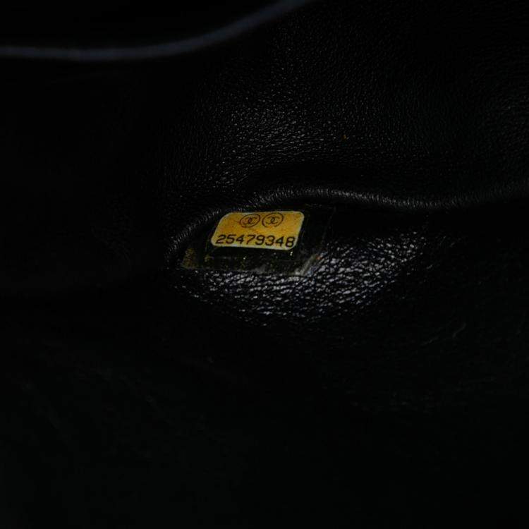 مملوكة مسبقًا Chanel Black Medium Classic Chevron Calfskin Pleated Double Flap