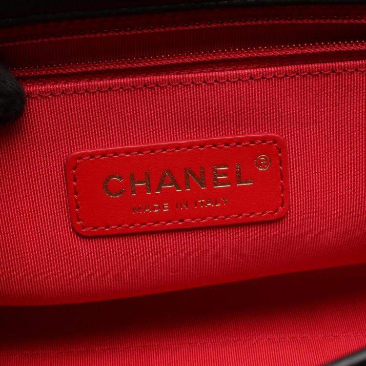 Pre Owned Chanel Matelasse Logo Shoulder Bag Lambskin Leather Black