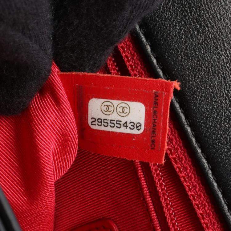 Pre Owned Chanel Matelasse Logo Shoulder Bag Lambskin Leather Black