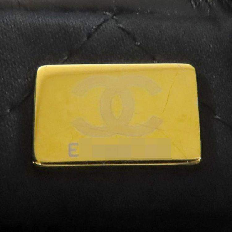 Pre Owned Chanel 22 Gold Hardware Lambskin Handbag