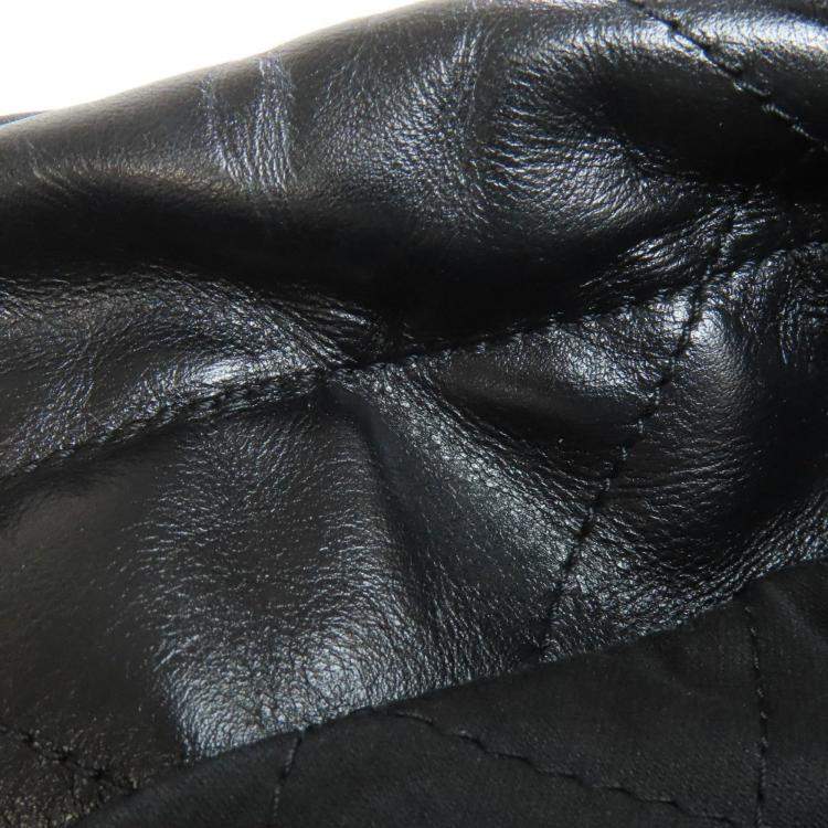 Pre Owned Chanel 22 Gold Hardware Lambskin Handbag