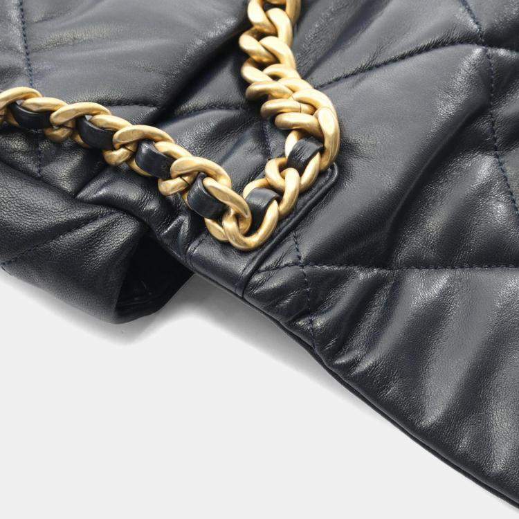 Pre Owned Chanel 19 Disneuf Matelasse Shoulder Bag In Lambskin Navy Blue