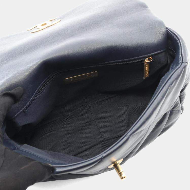 Pre Owned Chanel 19 Disneuf Matelasse Shoulder Bag In Lambskin Navy Blue