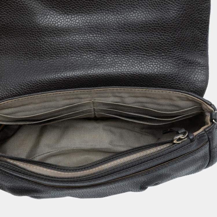 Pre Owned Chanel CC Caviar Half Moon Wallet on Chain