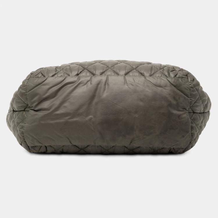 مملوكة مسبقًا Chanel Green Small Quilted Nylon Coco Cocoon Tote