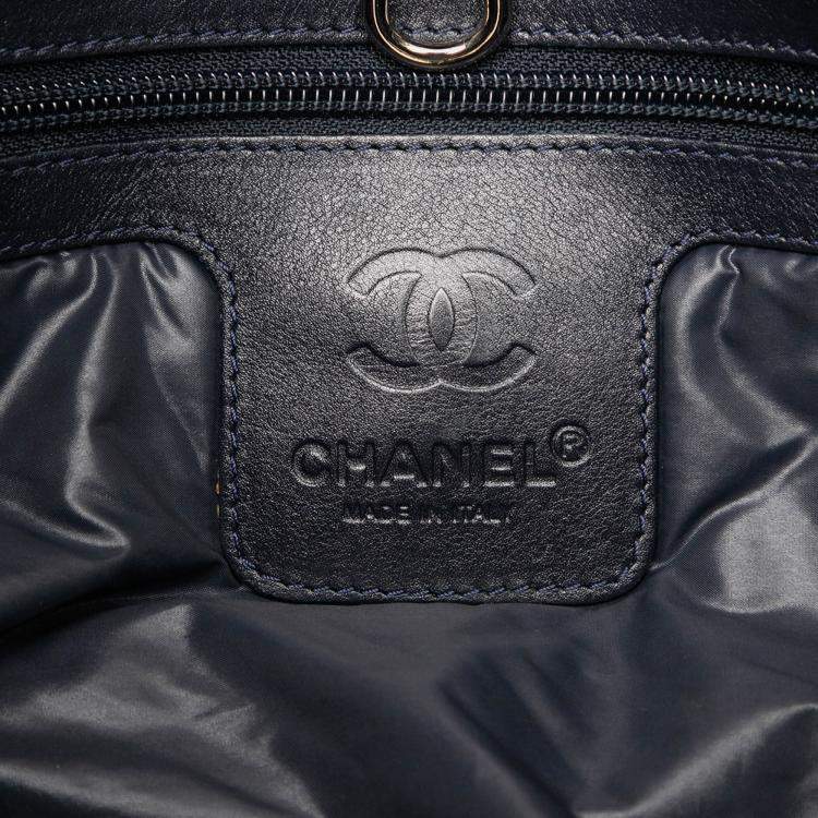 مملوكة مسبقًا Chanel Green Small Quilted Nylon Coco Cocoon Tote