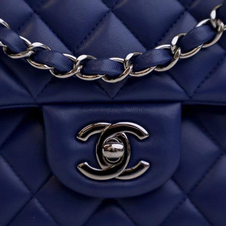 Pre Owned Chanel Blue Medium Classic Lambskin Double Flap