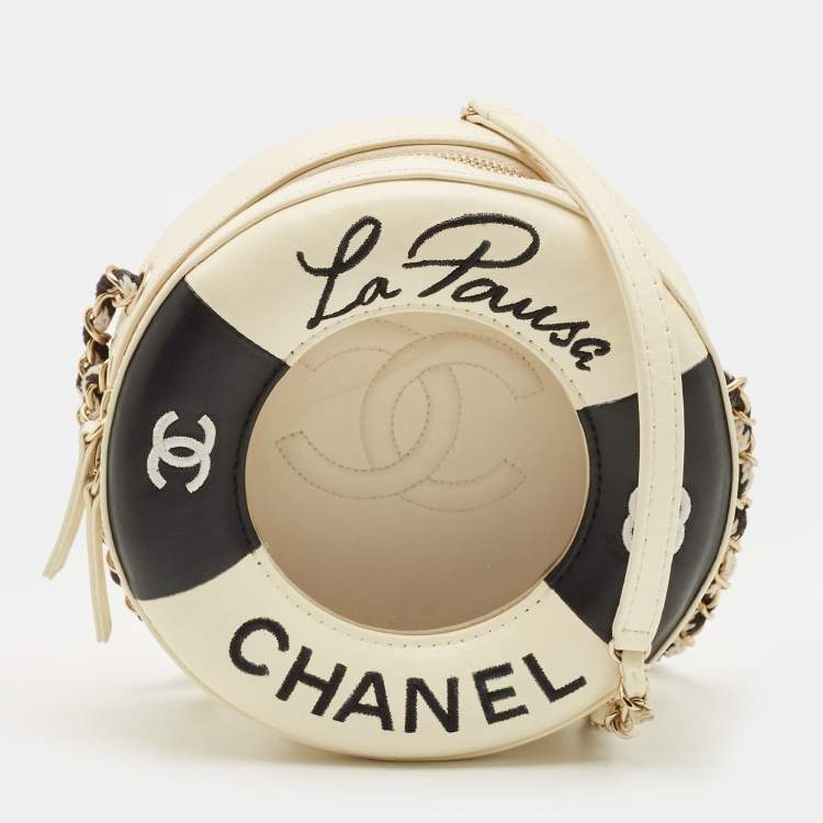 Pre Owned Chanel La Pausa Lifesaver White/Black Leather Round Bag