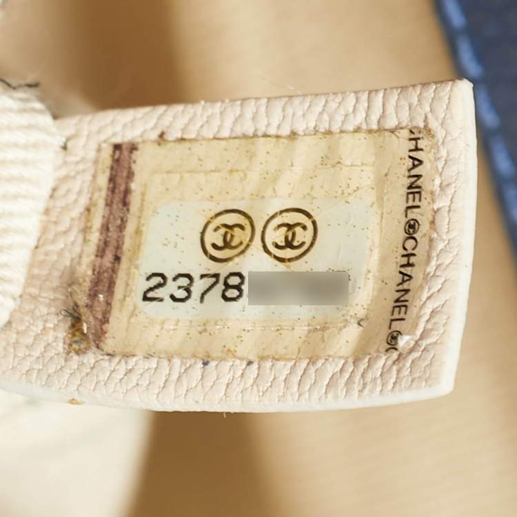 Pre Owned Chanel Neo Executive Mini Blue Leather Tote