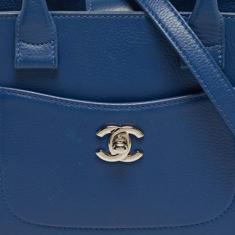 Pre Owned Chanel Neo Executive Mini Blue Leather Tote