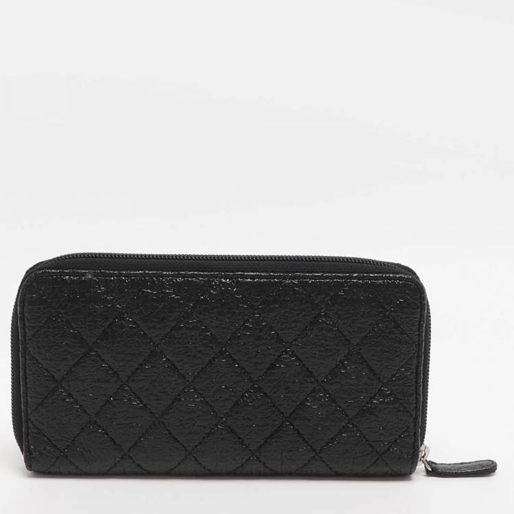 Pre Owned Chanel CC Black Quilted Coated Tweed Zip Around Wallet