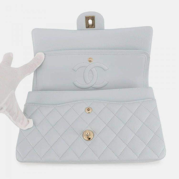 Pre Owned Chanel Matelasse W Flap Chain shoulder Bag Light Blue Caviar Leather Size 25
