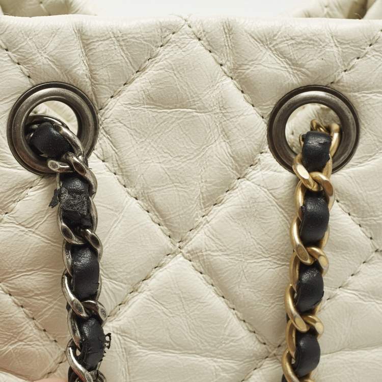 Pre Owned Chanel Gabrielle Mini White/Black Aged Leather Mini Backpack