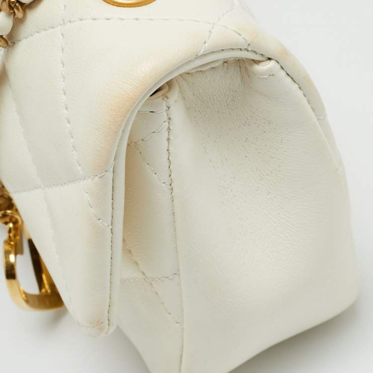 Pre Owned Chanel Heart Charm Classic Single New Mini White Quilted Leather Flap Bag