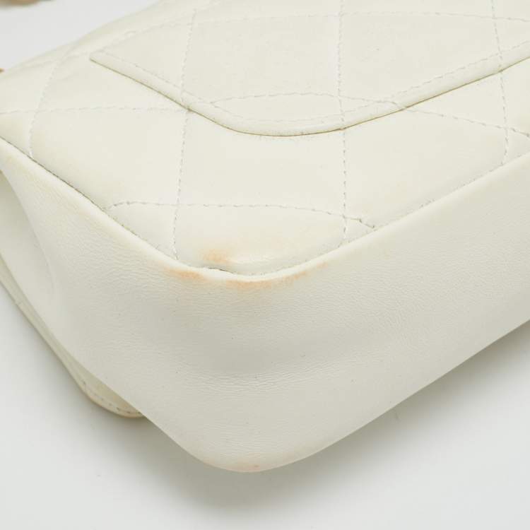 Pre Owned Chanel Heart Charm Classic Single New Mini White Quilted Leather Flap Bag