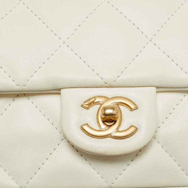 Pre Owned Chanel Heart Charm Classic Single New Mini White Quilted Leather Flap Bag