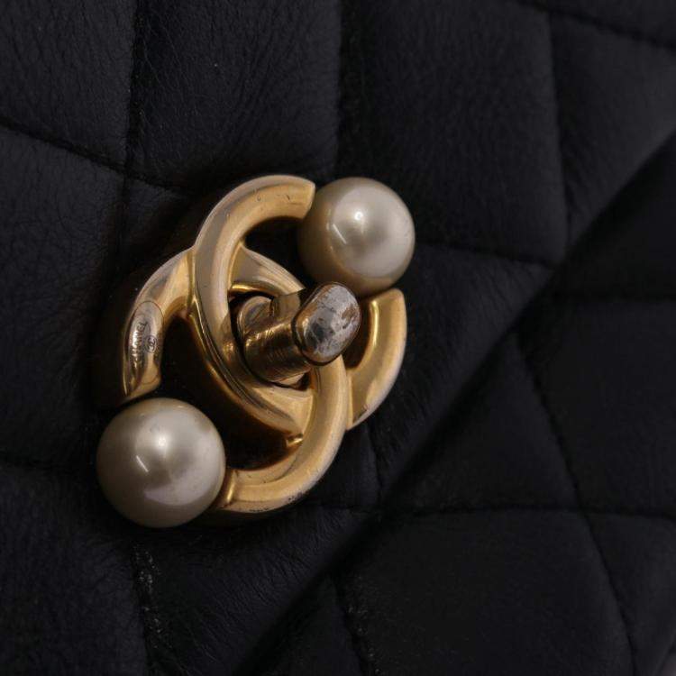 Pre Owned Chanel Matelasse Shoulder Bag Leather Black