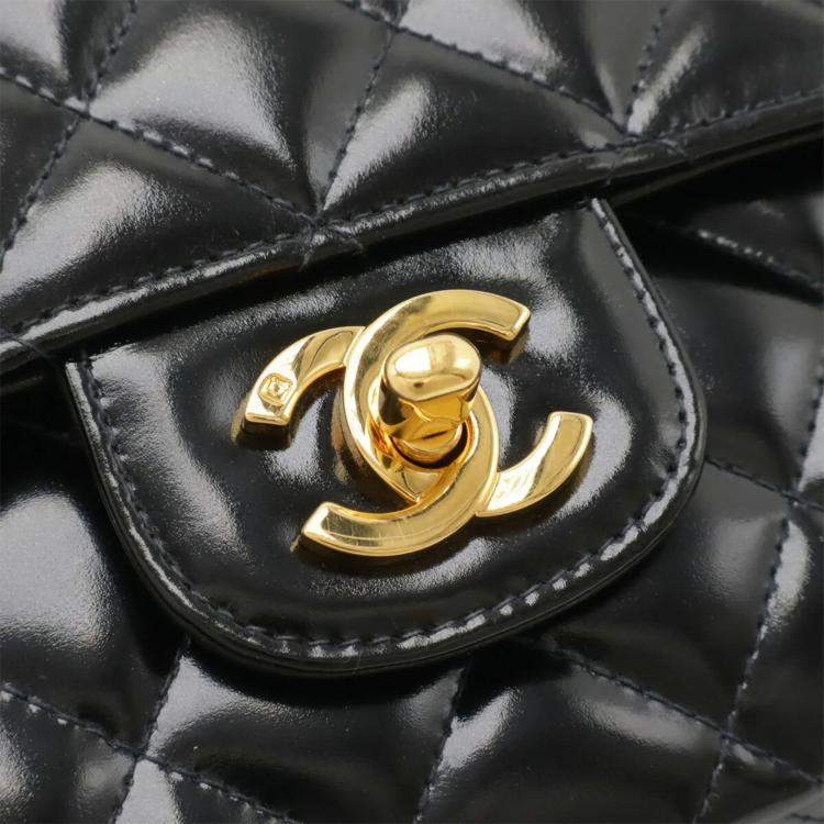 مملوكة مسبقًا Chanel Matelasse Handbag Black Patent Leather
