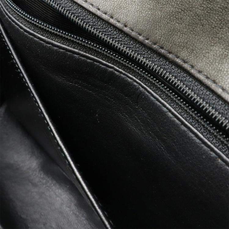 مملوكة مسبقًا Chanel Matelasse Handbag Black Patent Leather