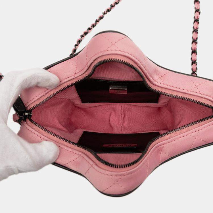 Pre Owned Chanel Pink Quilted Satin Walk Of Fame Star Crossbody