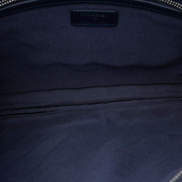 Pre Owned Chanel Blue Large Quilted Caviar O Case Clutch