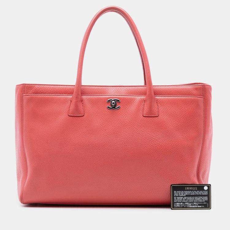 Pre Owned Chanel Pink Medium Calfskin Executive Cerf Tote