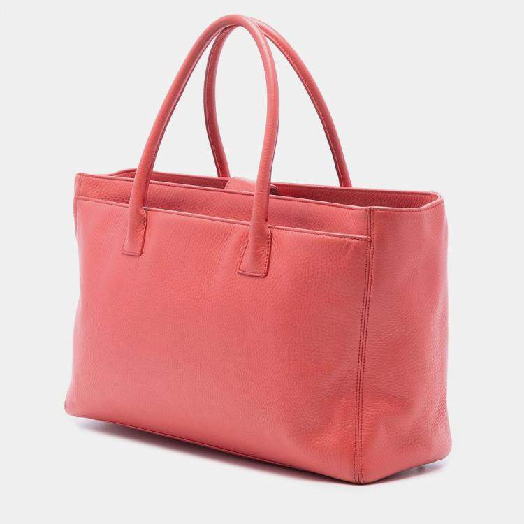 Pre Owned Chanel Pink Medium Calfskin Executive Cerf Tote