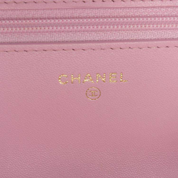 Pre Owned Chanel Pink Quilted Lambskin 19 Wallet on Chain
