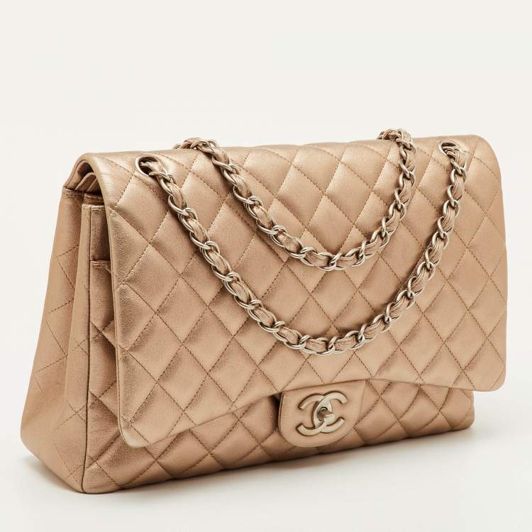 Pre Owned Chanel Metallic Quilted Leather Maxi Classic Double Flap Bag
