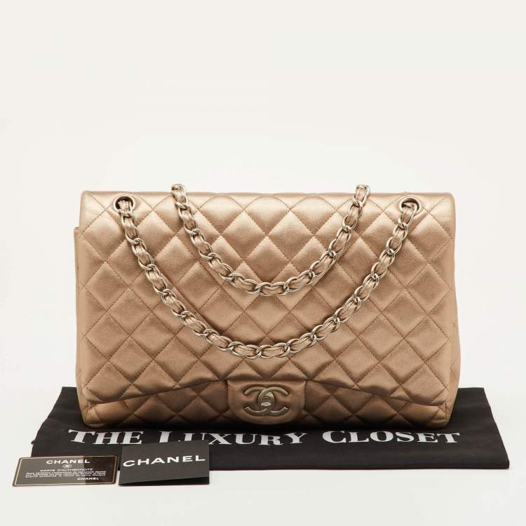 Pre Owned Chanel Metallic Quilted Leather Maxi Classic Double Flap Bag