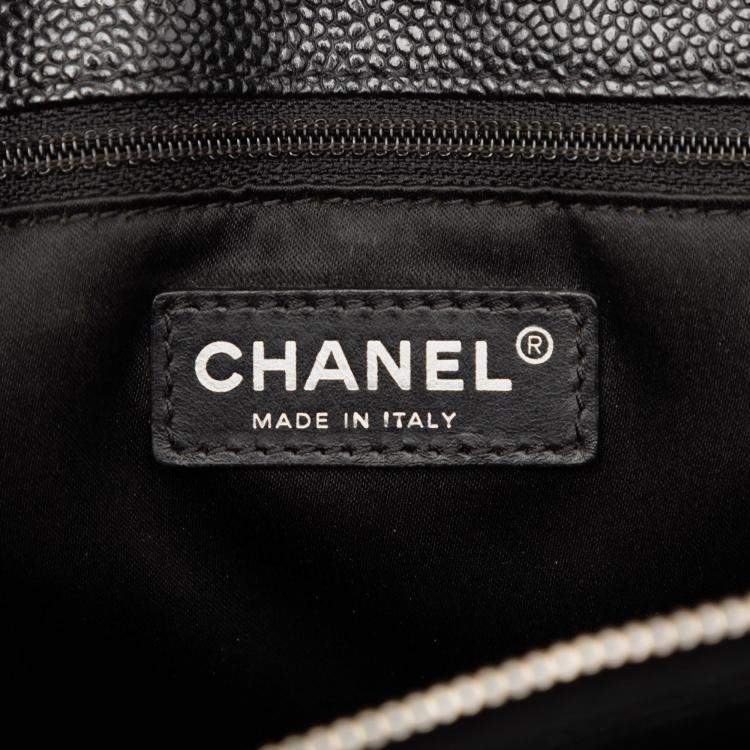 مملوكة مسبقًا Chanel Black Caviar Grand Shopping Tote