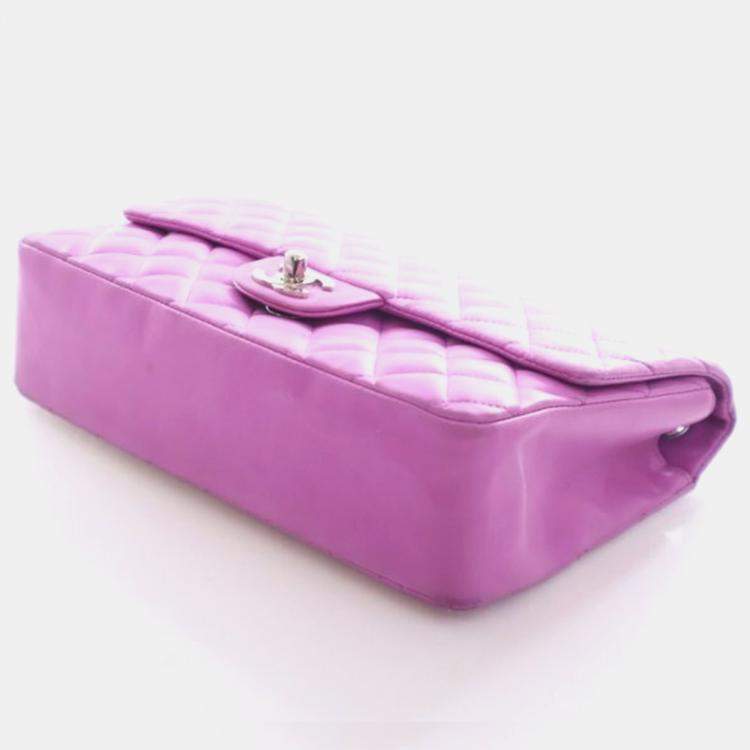 مملوكة مسبقًا Chanel Vintage Medium Lambskin Classic Single Flap Bag