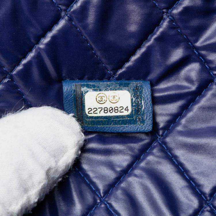Pre Owned Chanel Blue CC Bi Quilted Lambskin O Case Clutch