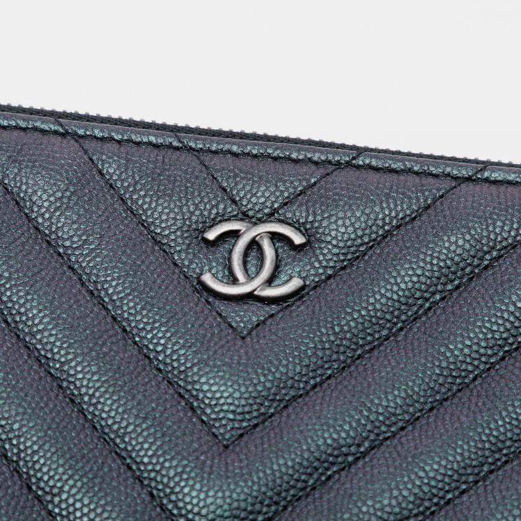 Pre Owned Chanel Purple Large CC Chevron Iridescent Caviar O Case Clutch