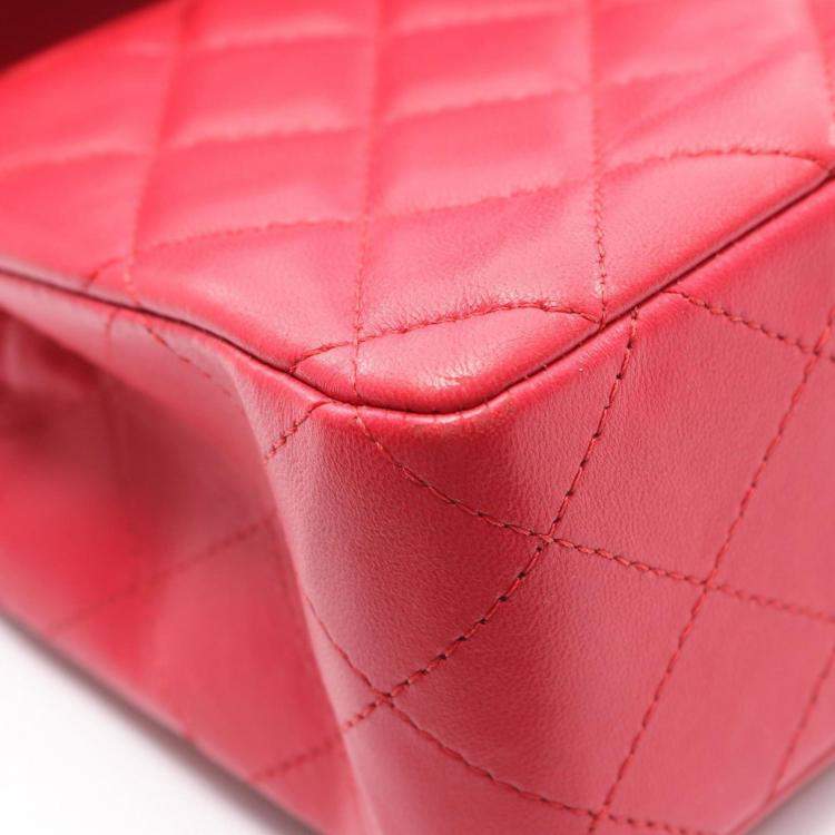 مملوكة مسبقًا Chanel Matelasse 20 Mini Red Lambskin Leather Shoulder Bag