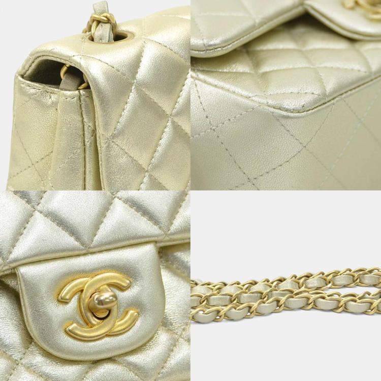 Pre Owned Chanel Gold Leather Shoulder Bag