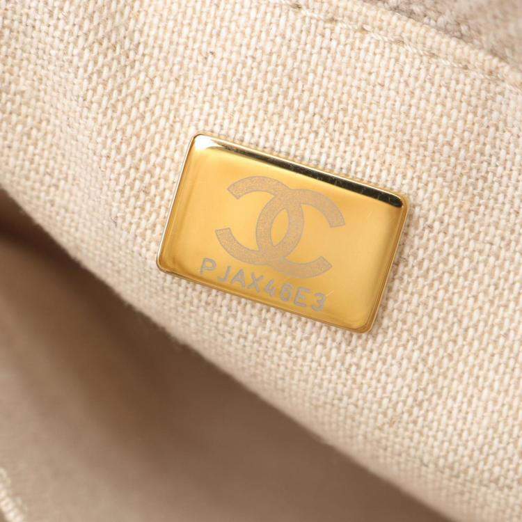 مملوكة مسبقًا Chanel Deauville Beige White Canvas Leather Tote Bag