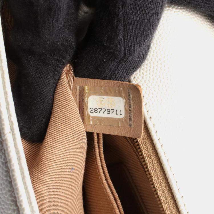 Pre Owned Chanel Coco Handle Flap Matelasse Handbag In Calfskin Leather White